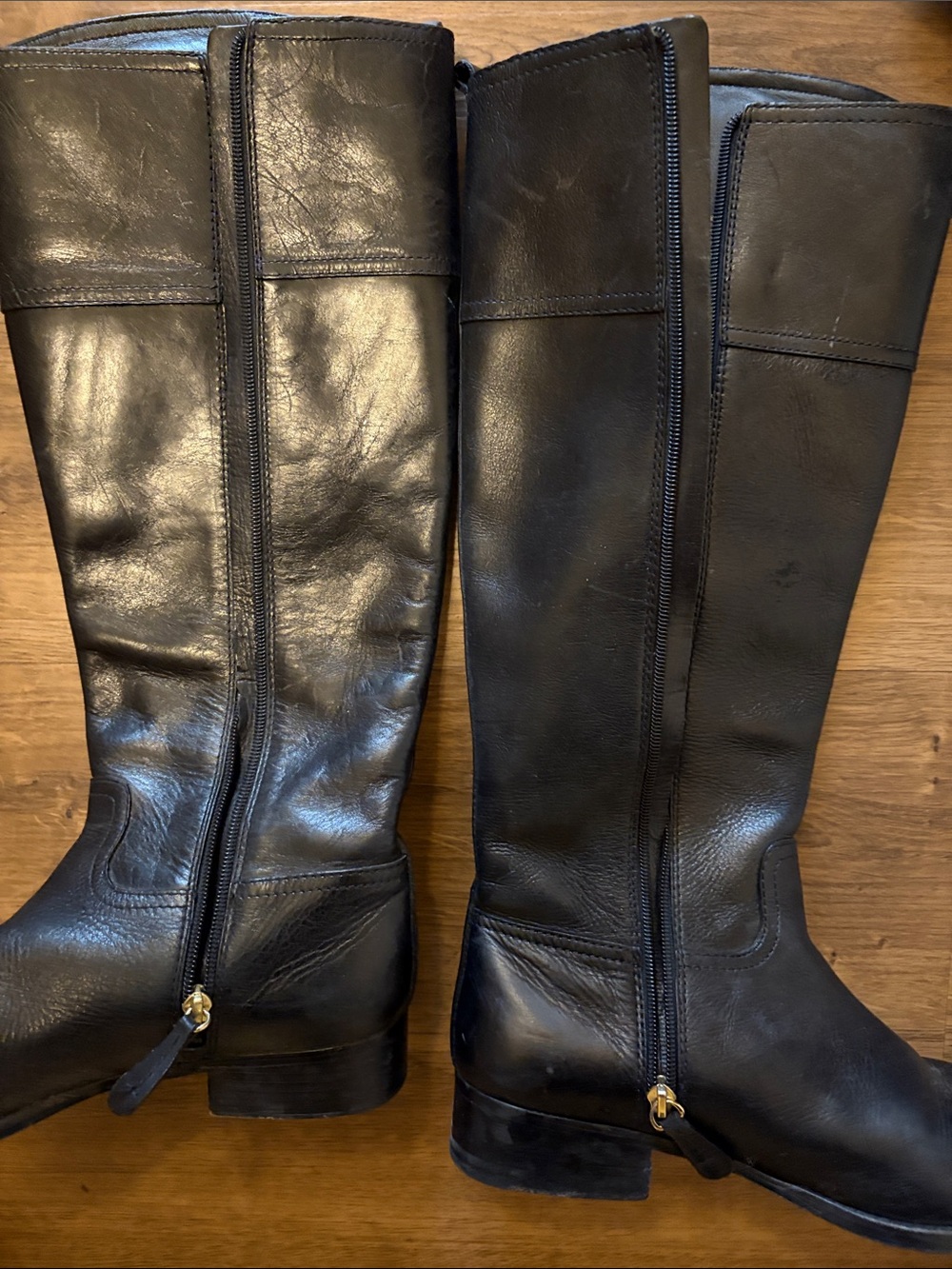 Tory Burch Black Leather Knee-High Riding Boots with Gold Logo - Picture 7 of 10